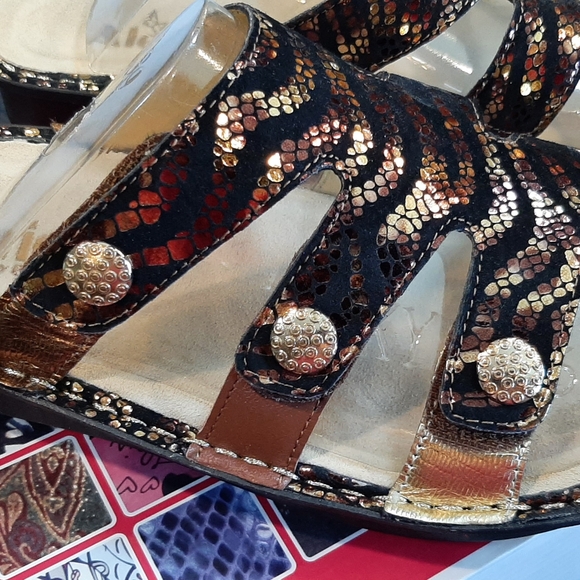 Alegria Slide Sandals size 39 (US 8.5-9) multi color leather New in box - Picture 4 of 8